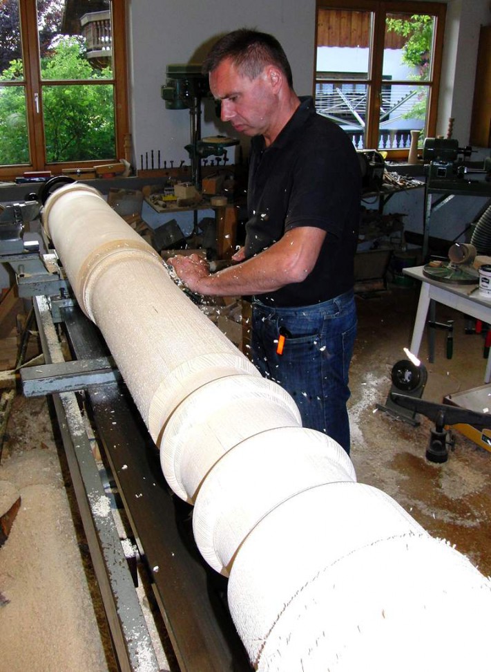 Saeule Drechslerei Anton Schöttl